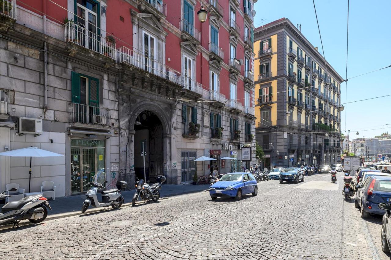 L'Angoletto In Centro Nápoly Kültér fotó